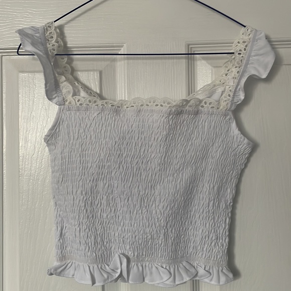 Cute crop top - Picture 2 of 2